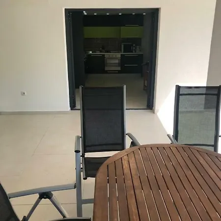 Holiday Secret Garden בית נופש